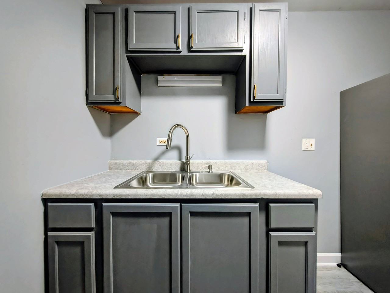 1846 S Karlov Ave #3 - Photo 6 of 12