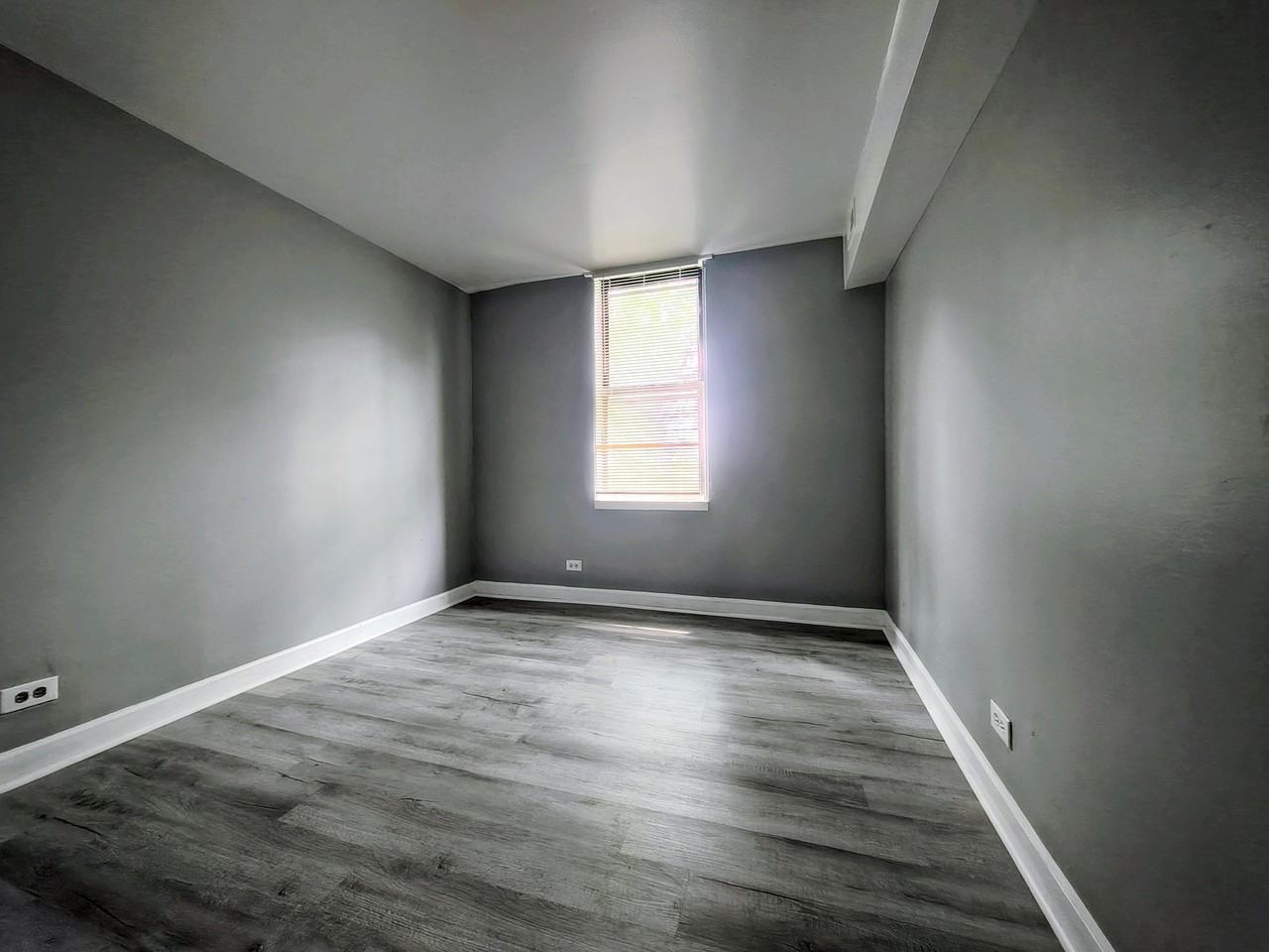 1846 S Karlov Ave #3 - Photo 7 of 12