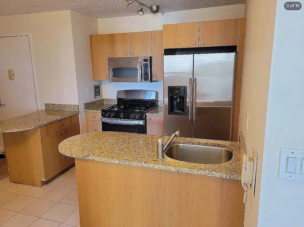 2287 Johnson Ave #12E - Photo 3 of 14