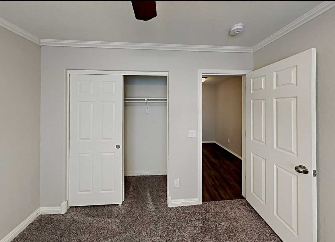 125 Ludlow Dr - Photo 3 of 10