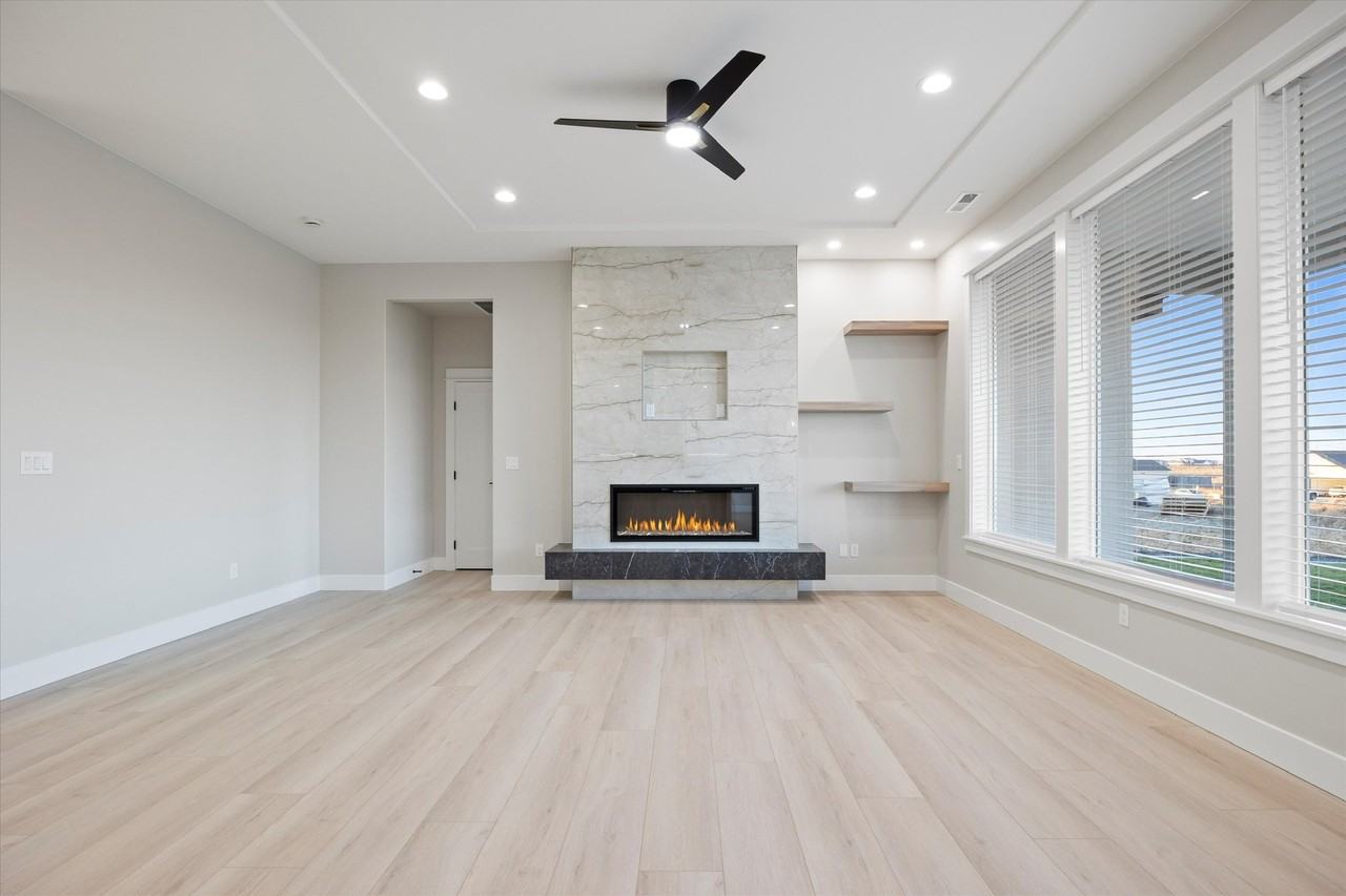 2925 Whitesage Ave - Photo 6 of 14
