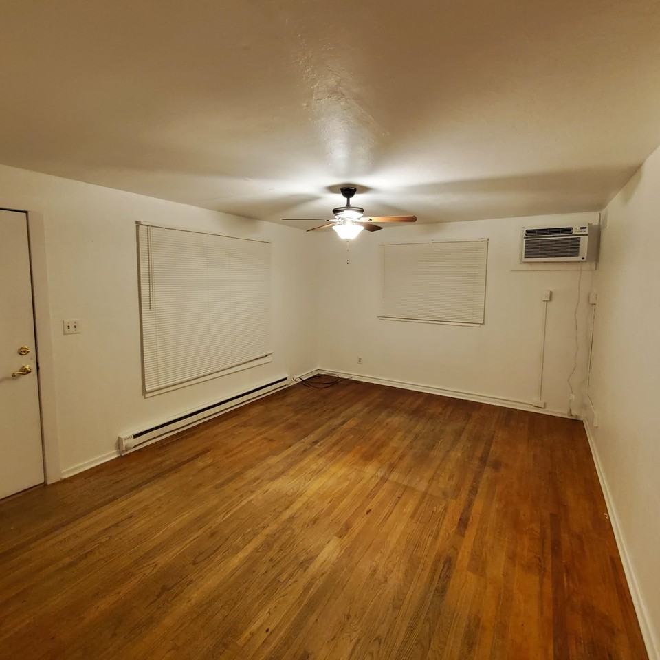 2523 8th Ave #2 - Photo 2 of 5