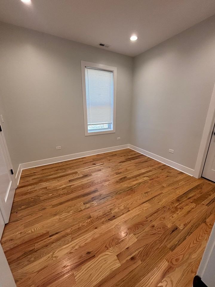 923 N Drake Ave #2 - Photo 4 of 12