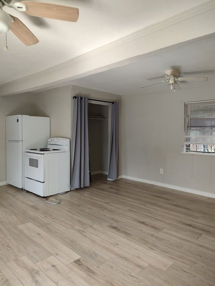 551 Cincinnati Ave #3 - Photo 3 of 9