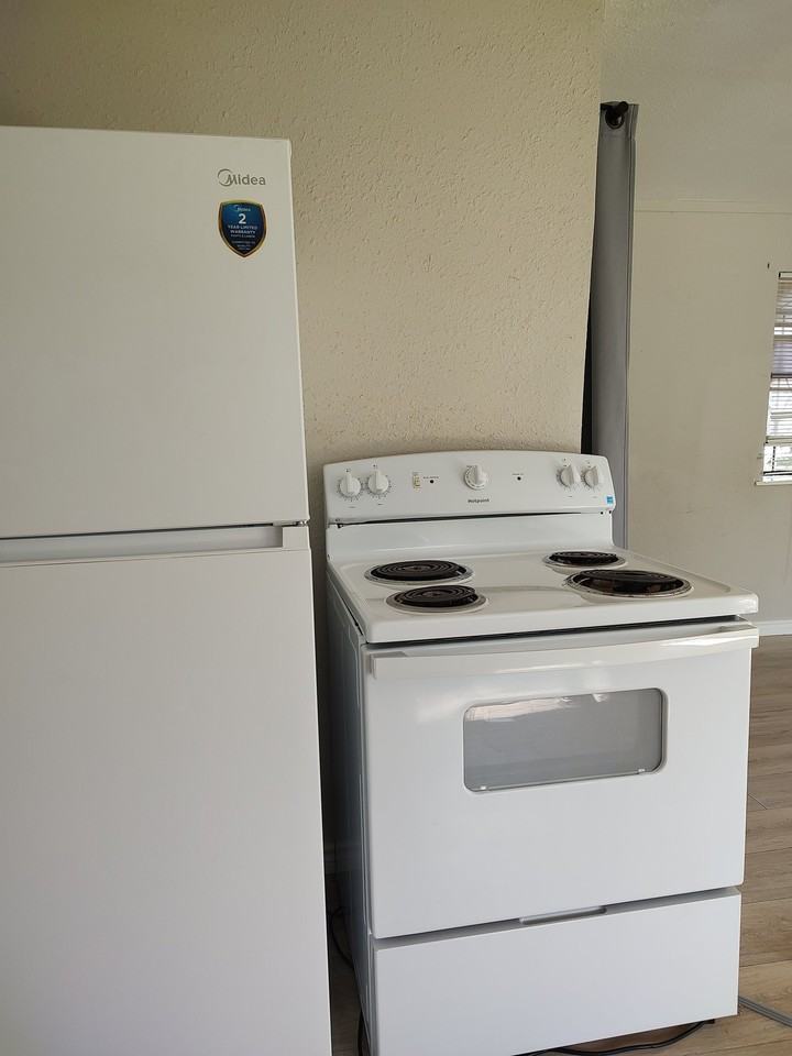 551 Cincinnati Ave #3 - Photo 5 of 9