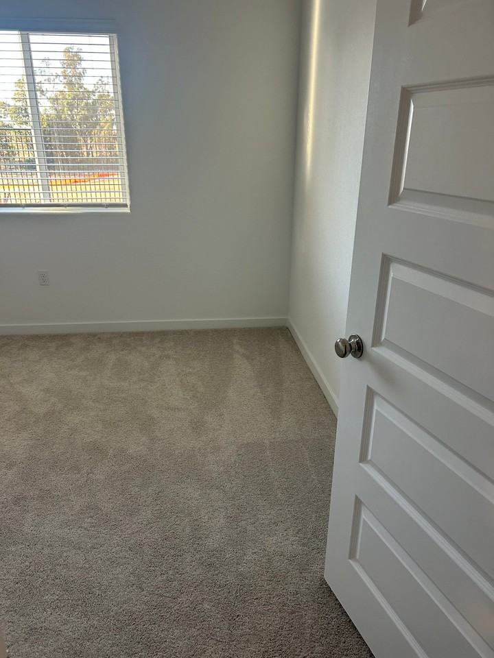 12659 Ironbow Way - Photo 2 of 8