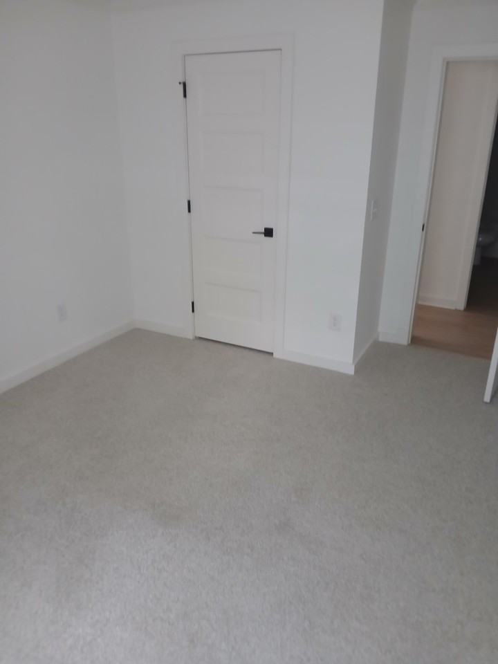 315 Goswick Rd - Photo 5 of 15