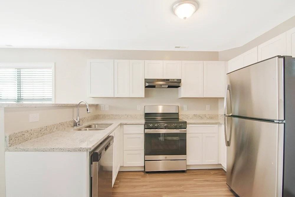 3705 Wyndcliff Ct - Photo 4 of 20