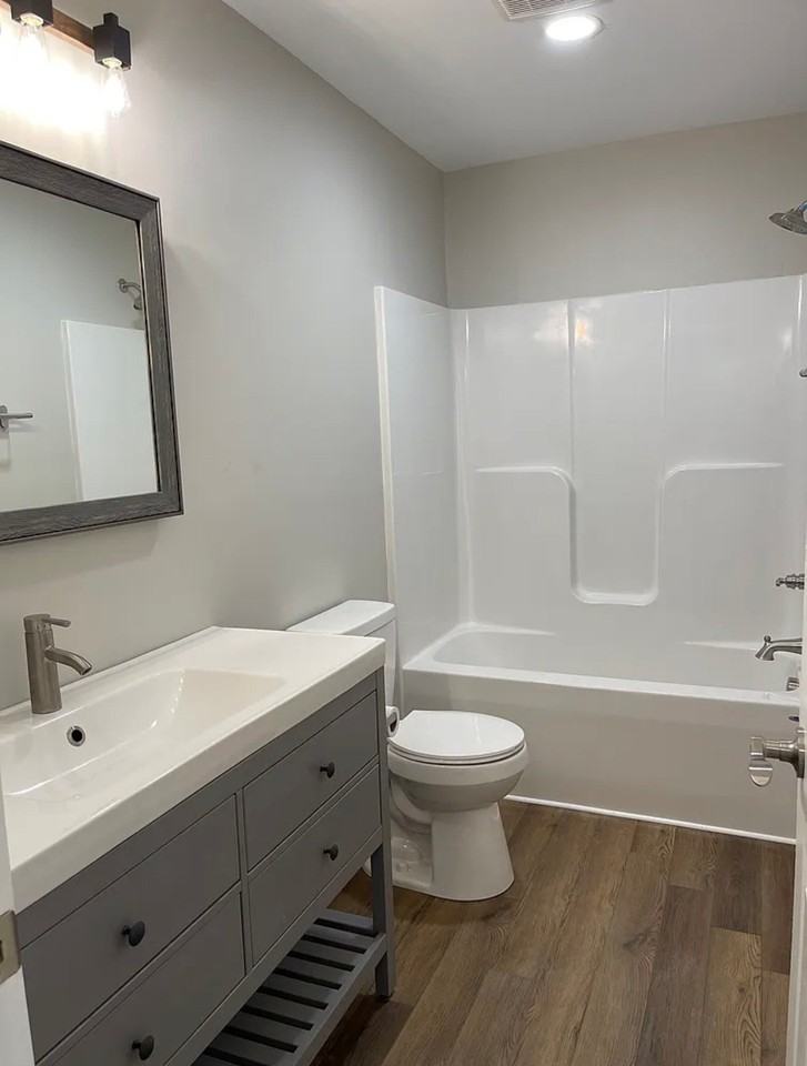 382 Miller Ave #B - Photo 4 of 5