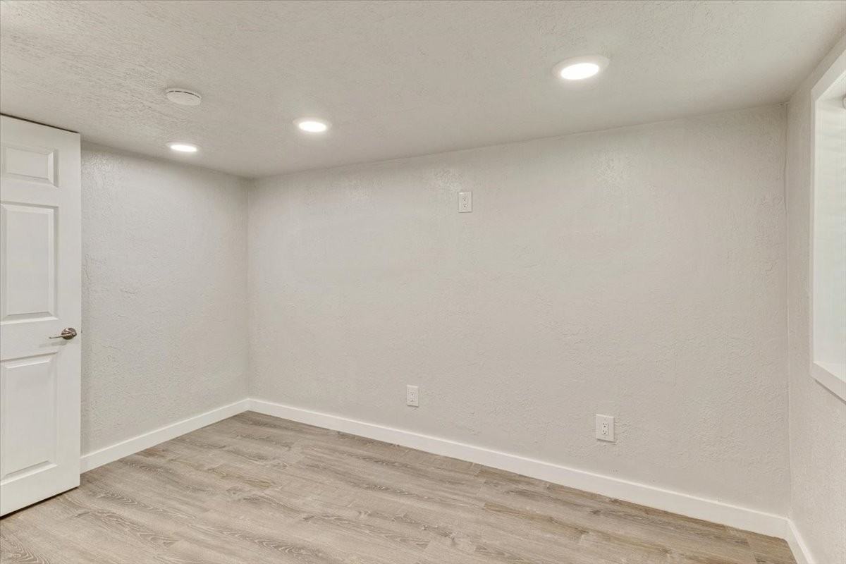 672 Sw #3 - Photo 4 of 12