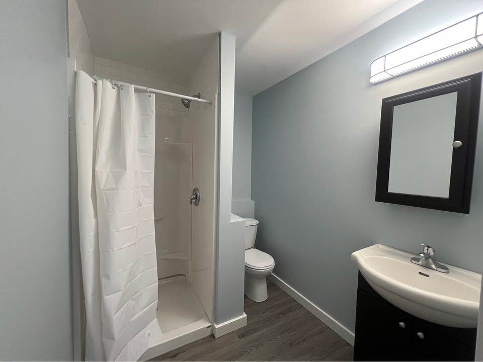 7121 47a St - Photo 5 of 14