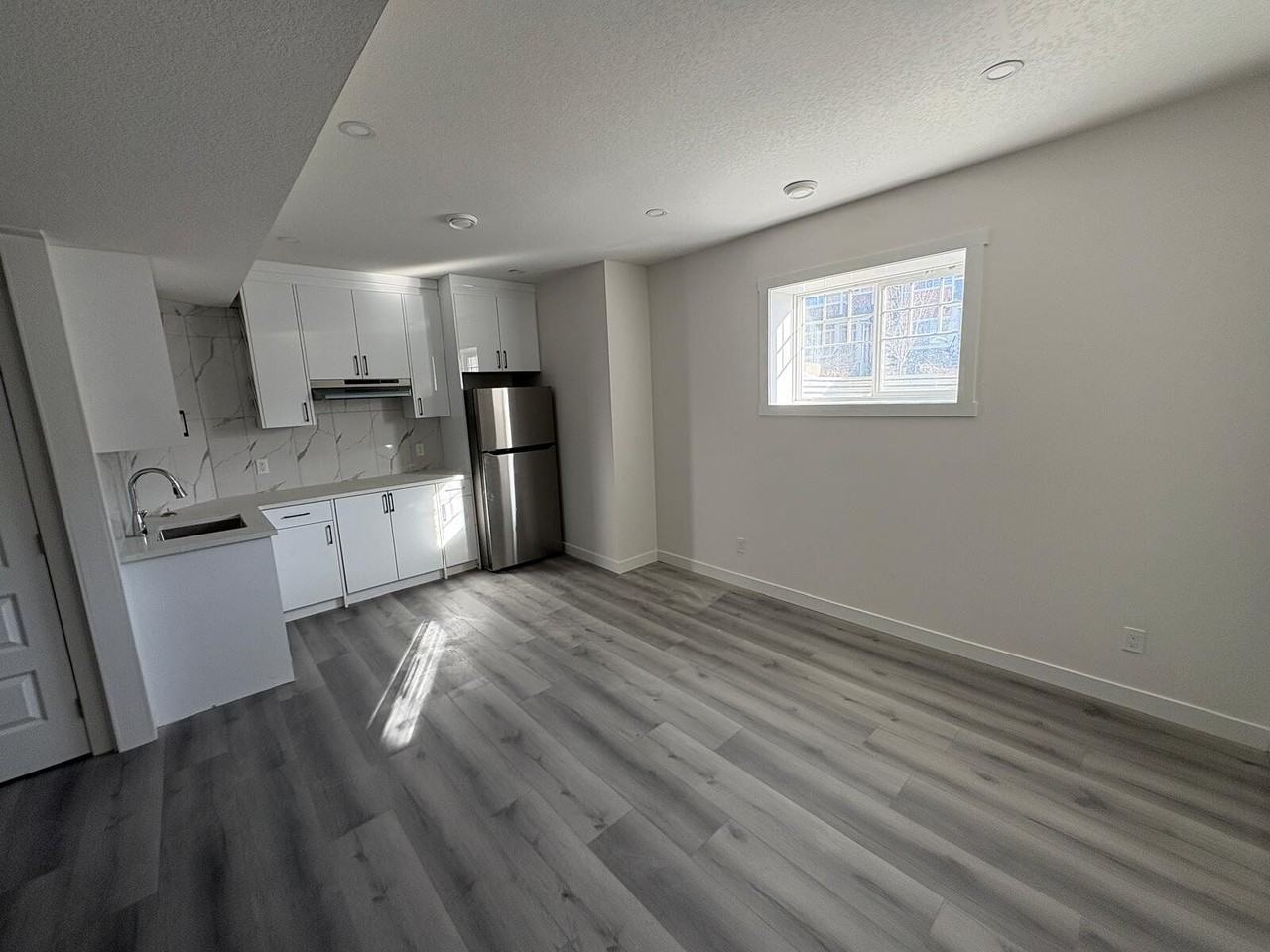 747 Bayview Hill Sw - Photo 2 of 8