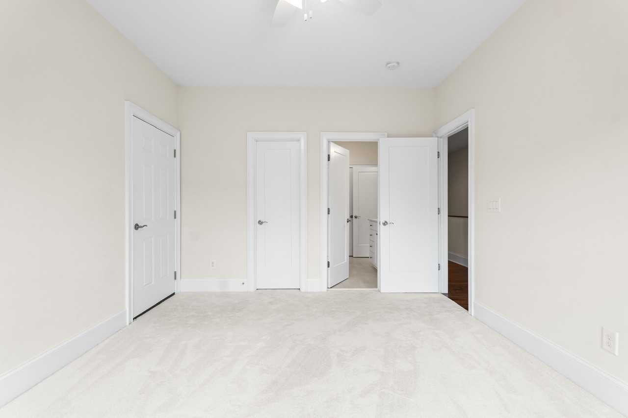 1025 N Sharon Amity Rd #NA - Photo 4 of 37