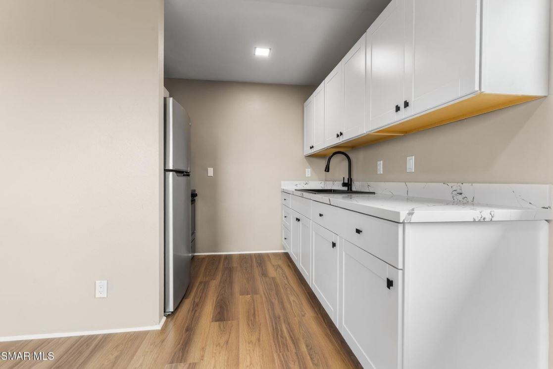 1165 Mcknight Rd #B - Photo 3 of 4