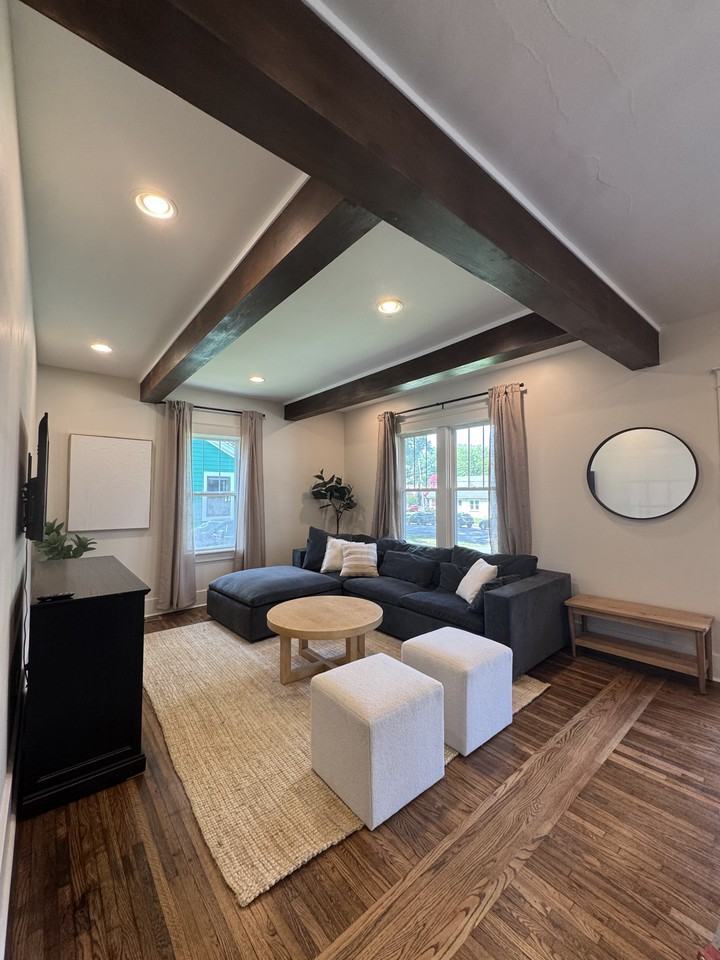 1111 Porter Rd #MAIN - Photo 3 of 13