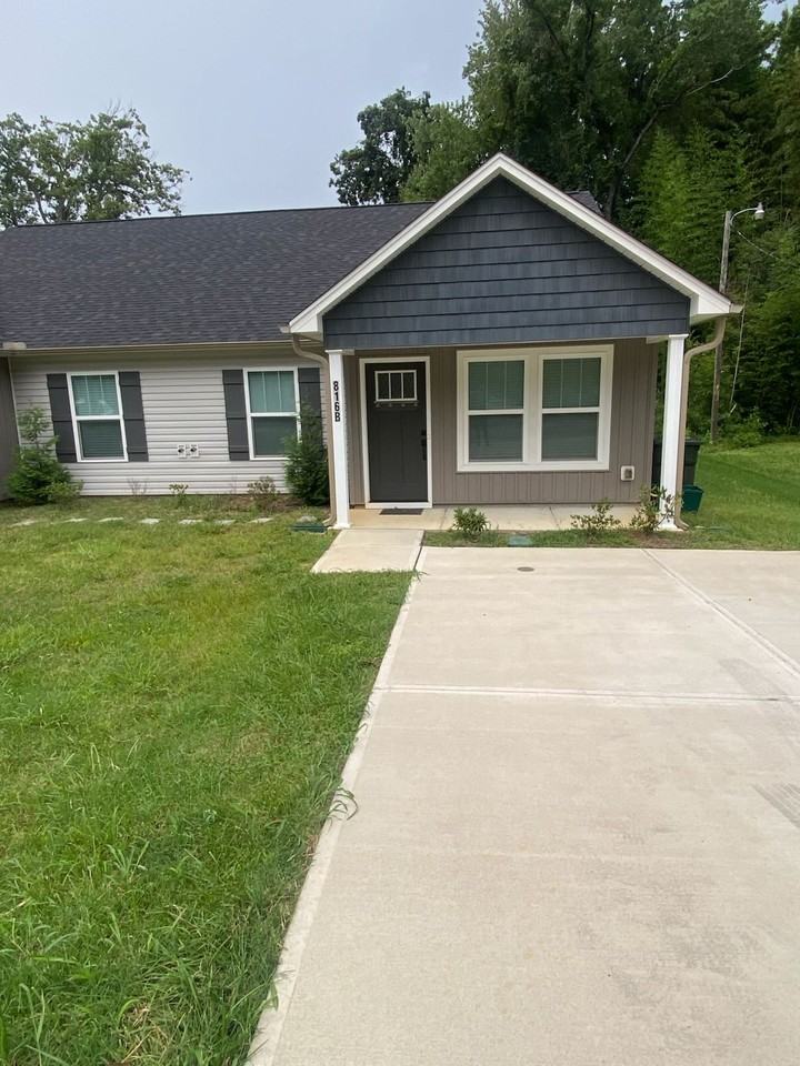 816 Unity St #B - Photo 2 of 14