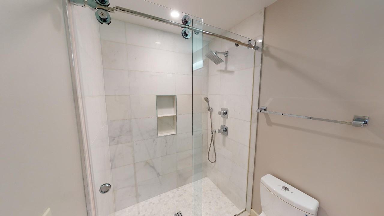 643 Lamont St Nw #1 - Photo 7 of 18