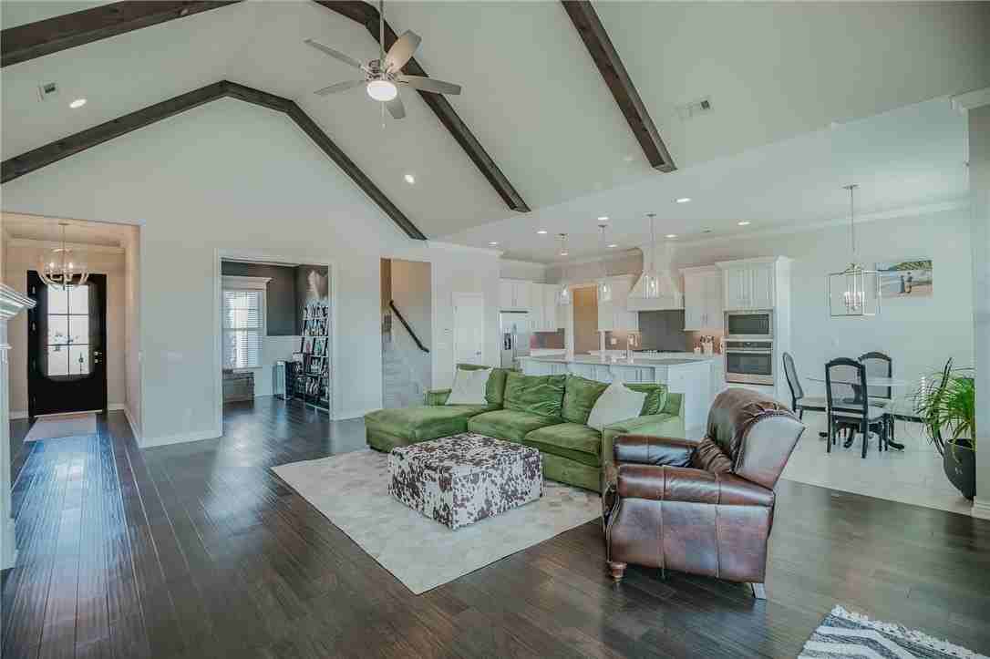 605 Stone Ridge St - Photo 7 of 29