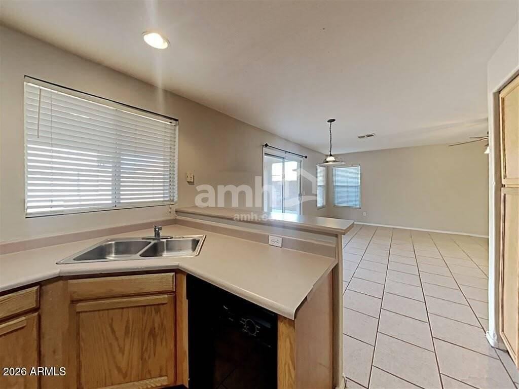 11940 W Charter Oak Rd - Photo 4 of 10