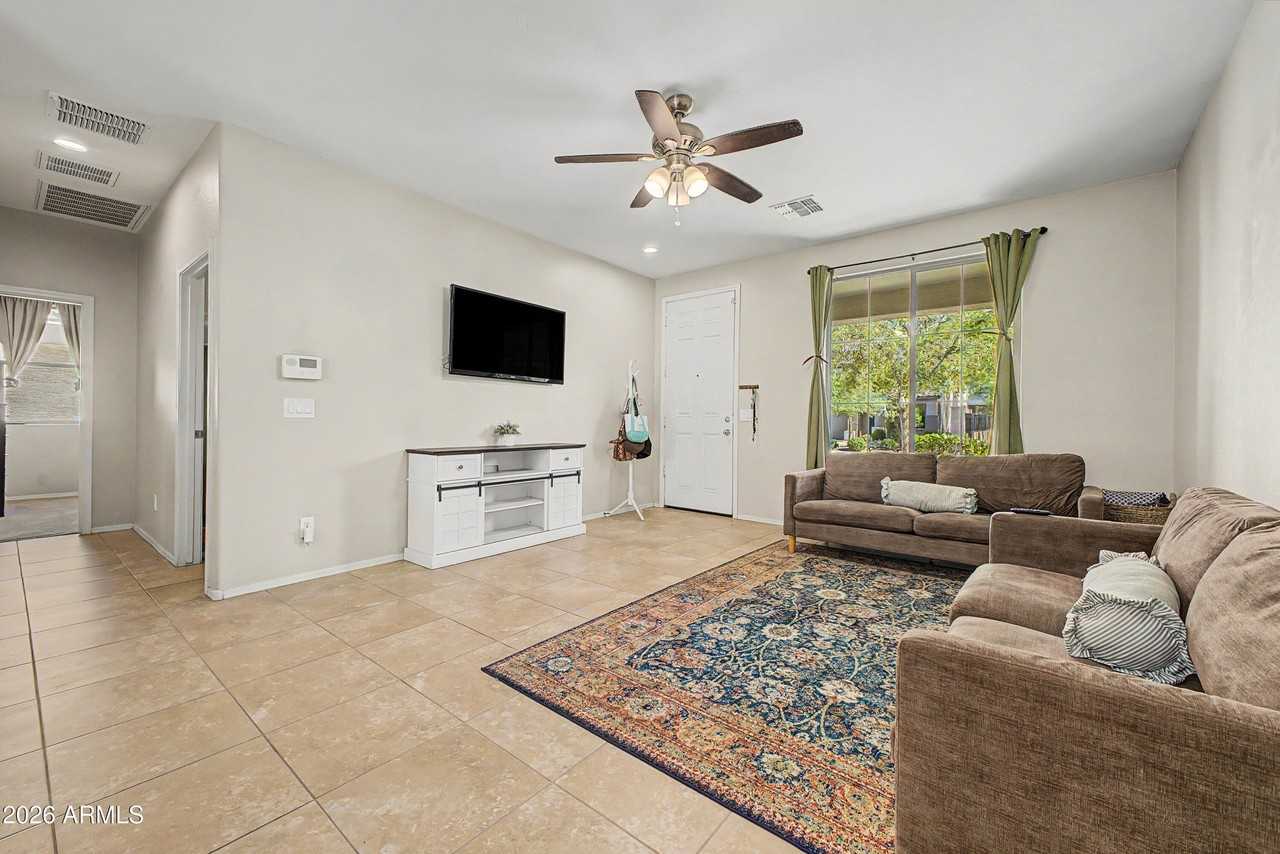 10188 W Puget Ave - Photo 2 of 9