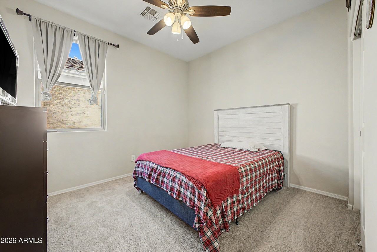 10188 W Puget Ave - Photo 6 of 9