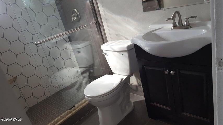 709 E Weldon Ave - Photo 4 of 6