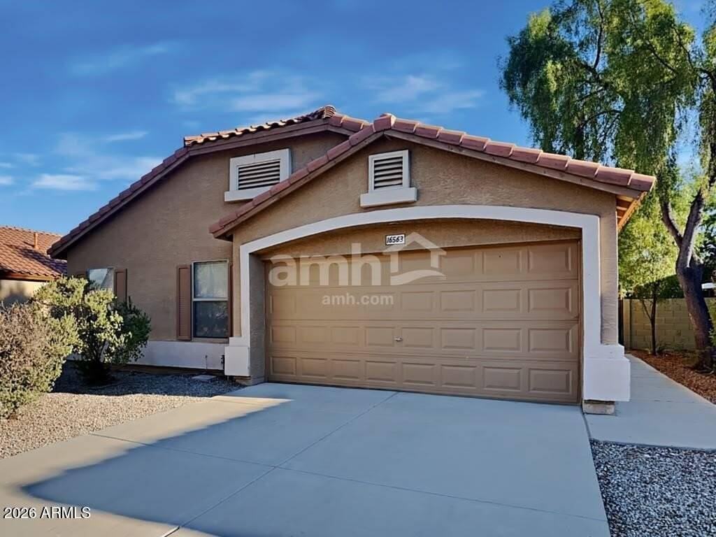 16563 W Melvin St