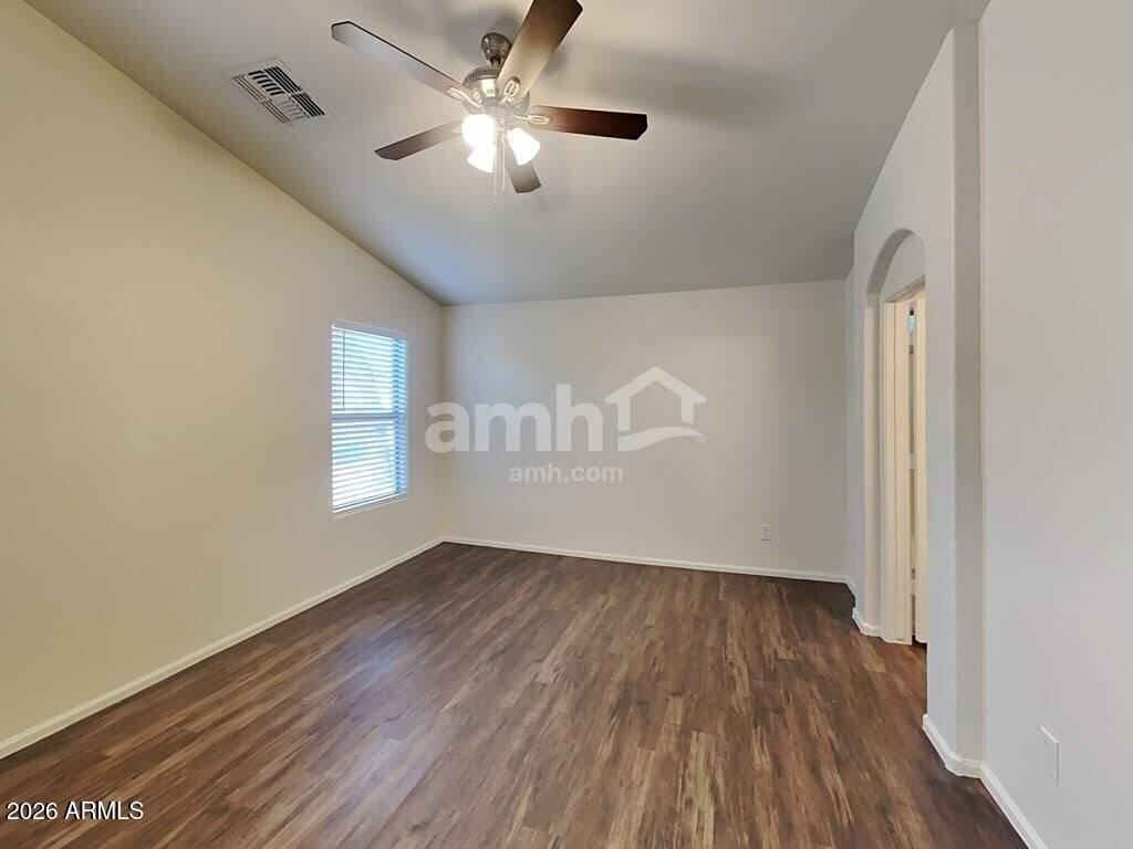 16563 W Melvin St - Photo 2 of 10