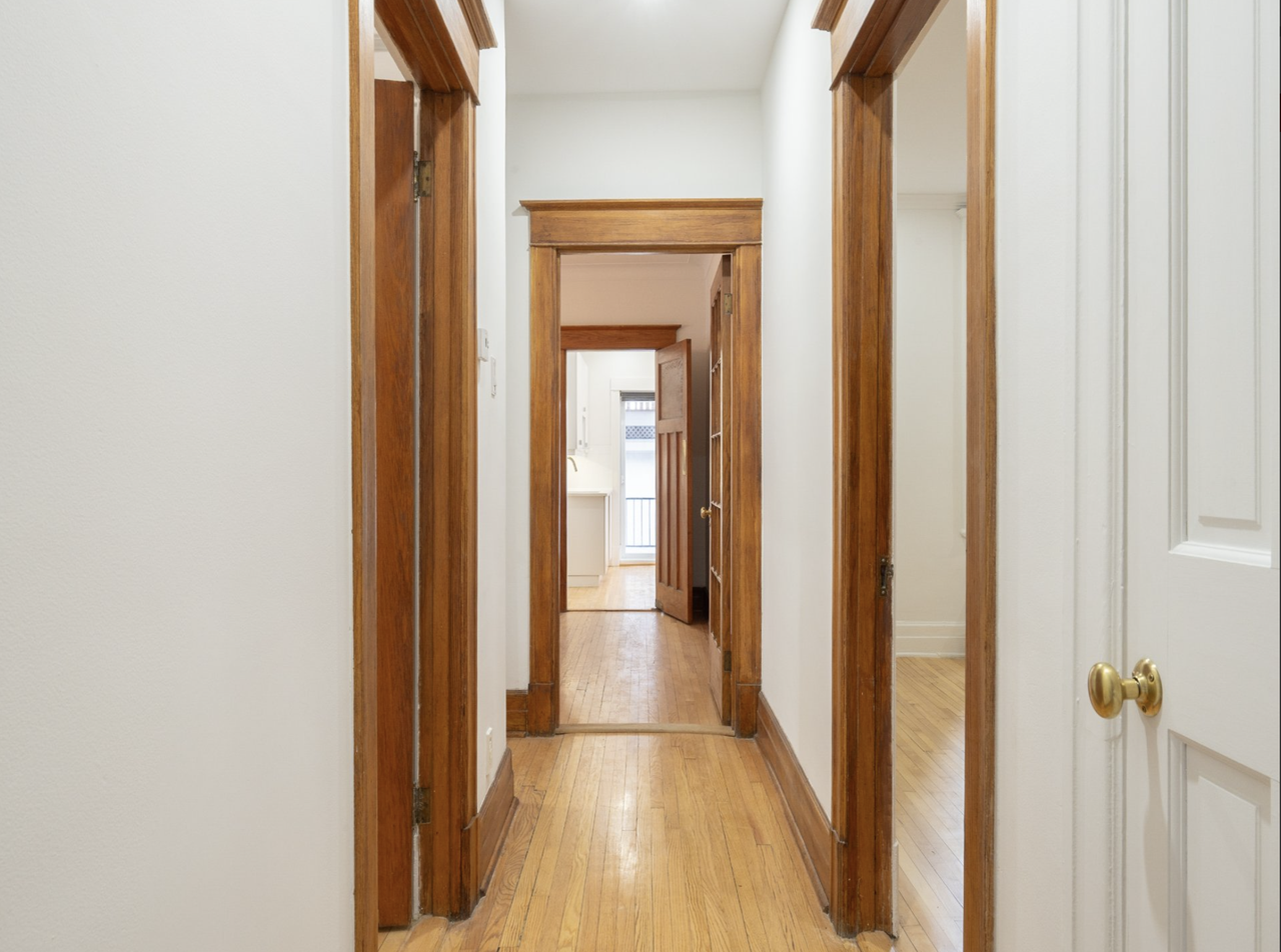 2030 Avenue Grey - Photo 5 of 5