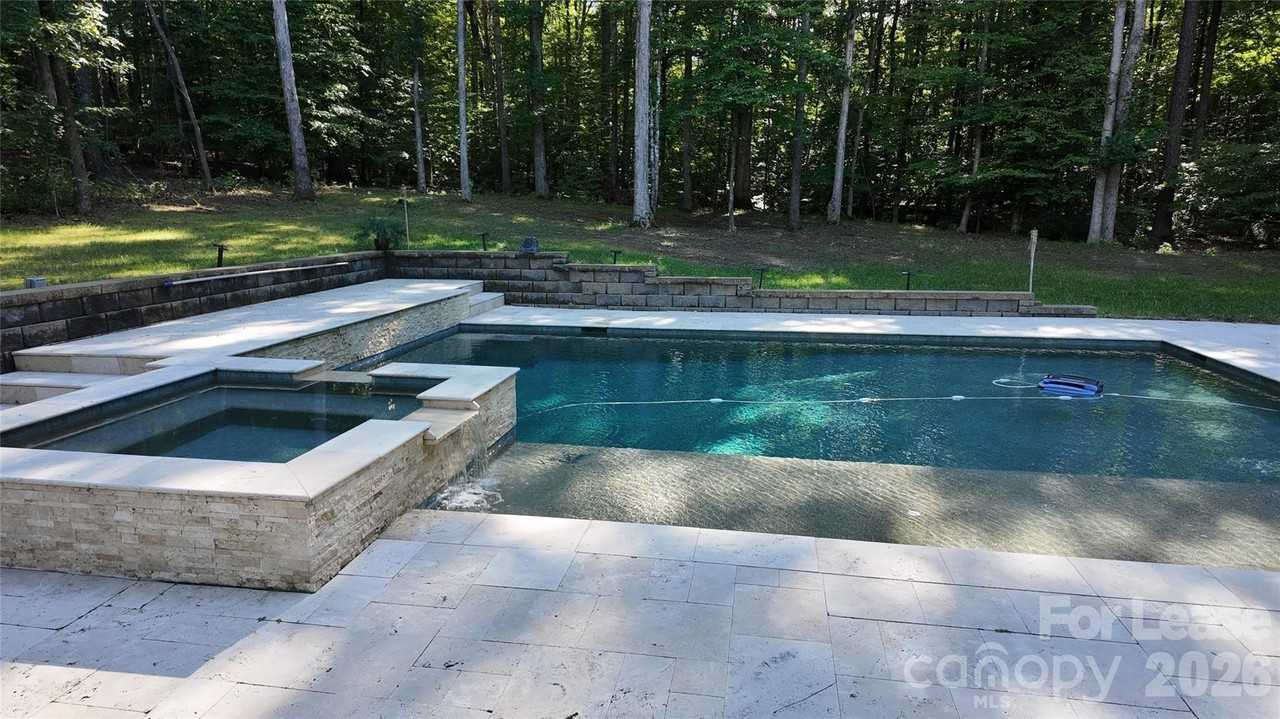 410 Farm Branch Dr - Photo 3 of 34