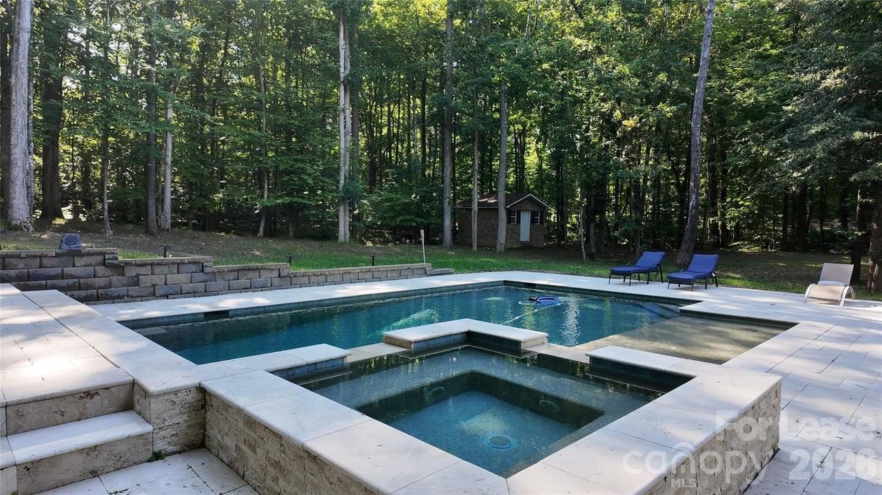 410 Farm Branch Dr - Photo 4 of 34