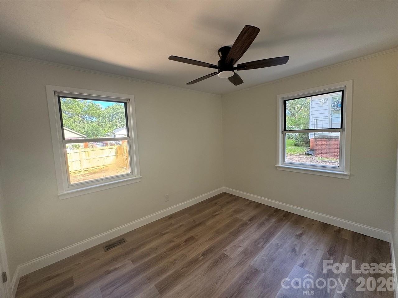 1802 Academy St - Photo 7 of 9