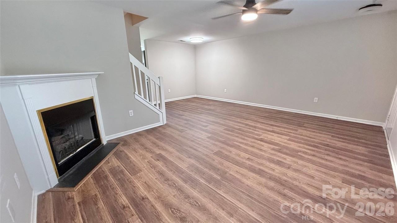 12571 Bluestem Ln - Photo 3 of 16