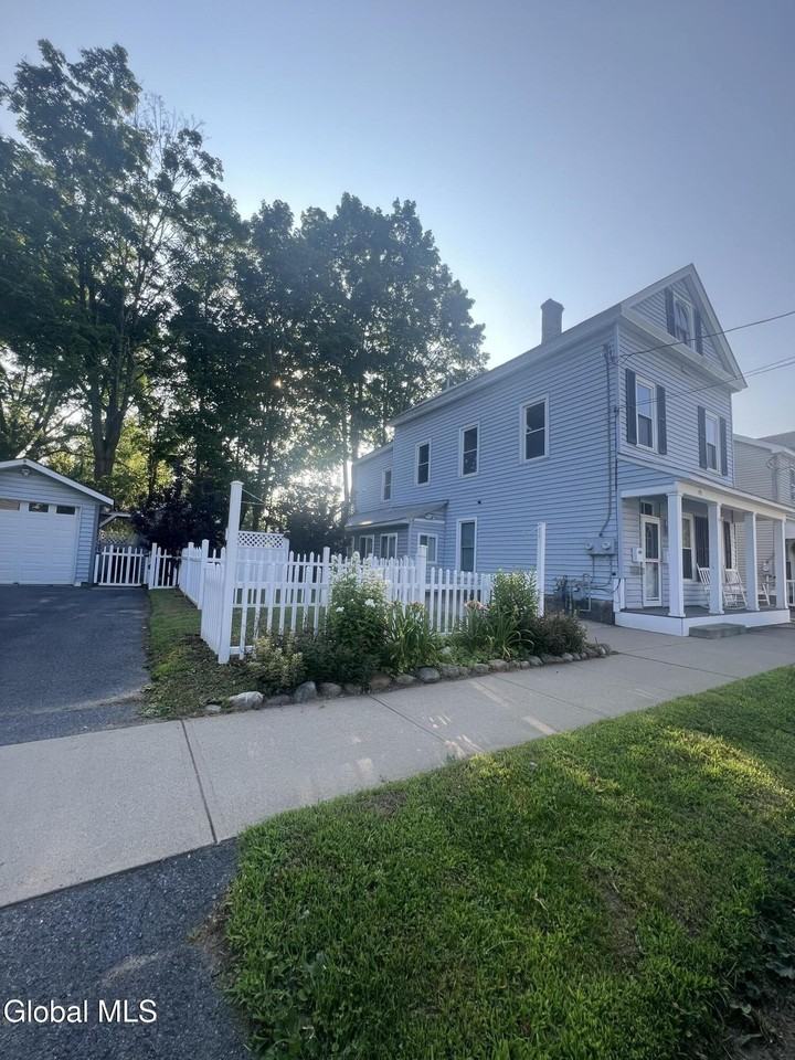 191 Elm St - Photo 2 of 10
