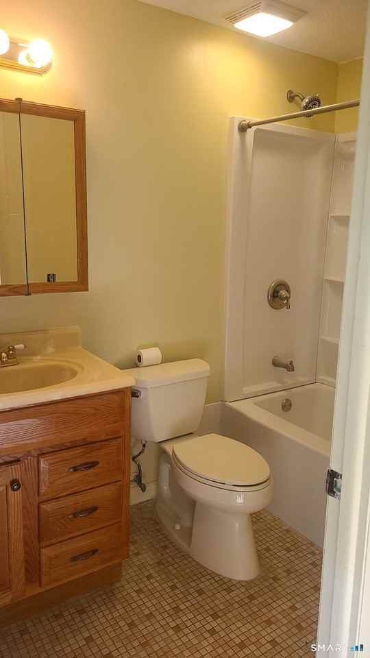 285 High Path Rd #285 - Photo 5 of 10