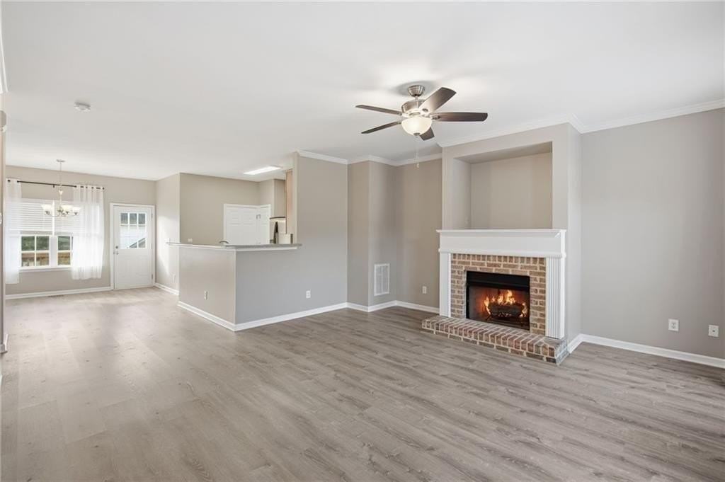 4830 Liberty Plz - Photo 5 of 18