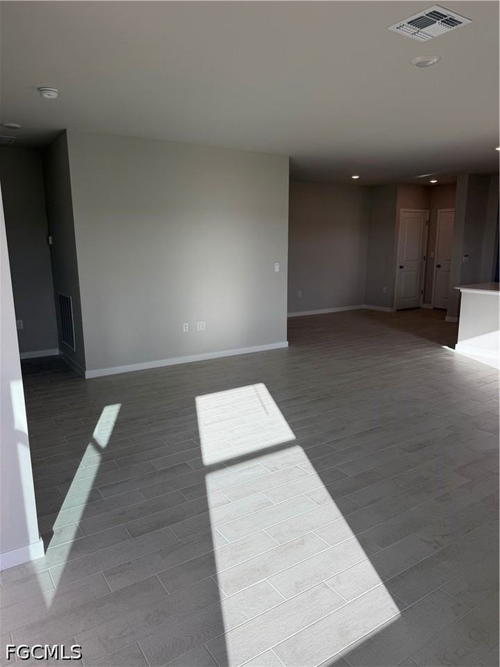 5293 Mulsanne Way - Photo 5 of 25