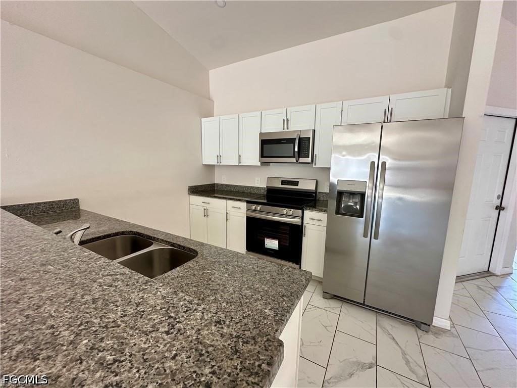 254 Sw 3rd St - Photo 7 of 16
