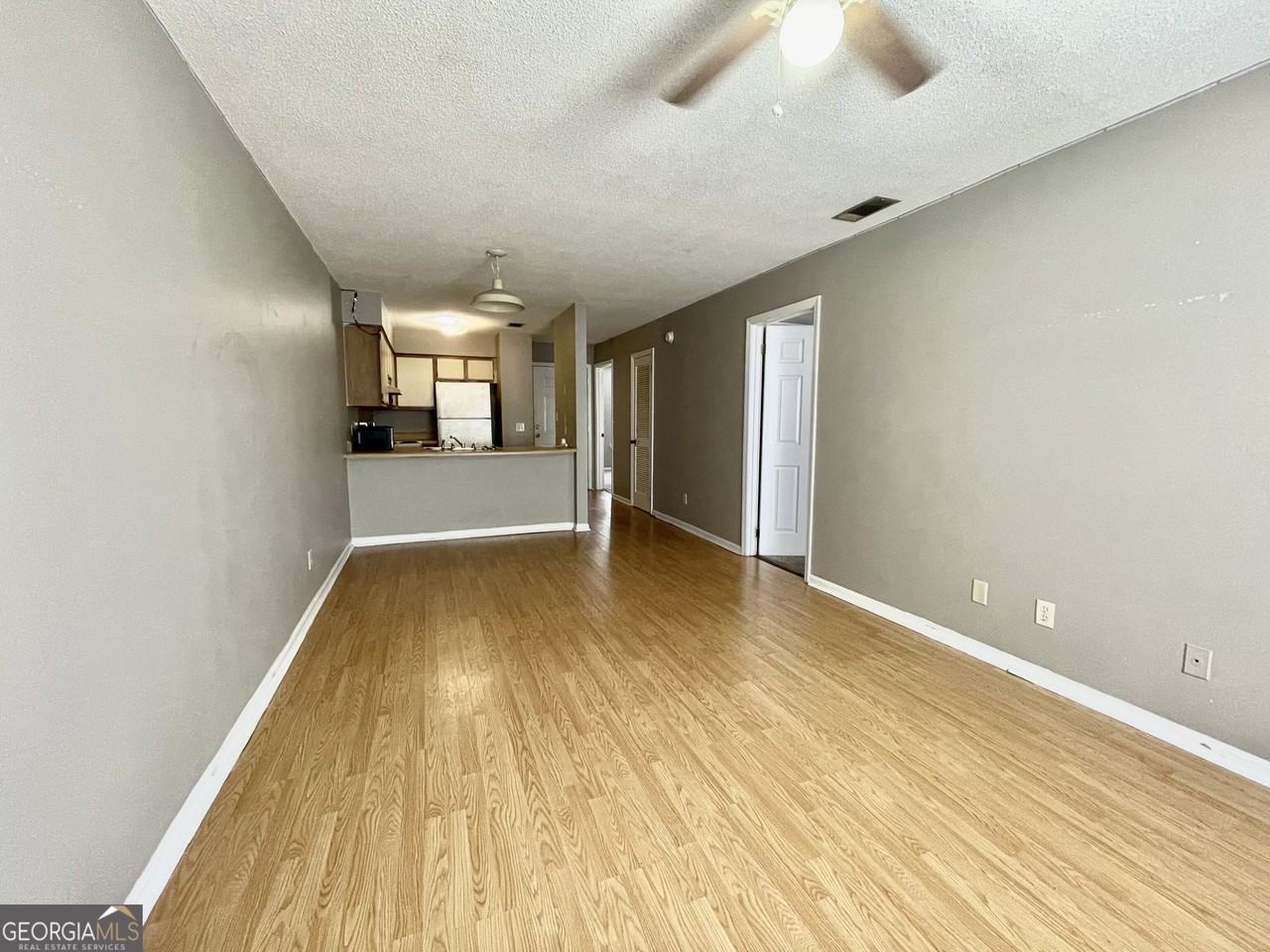 Eagle Ct - Photo 4 of 16