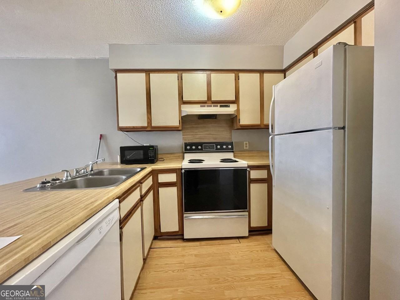 Eagle Ct - Photo 7 of 16