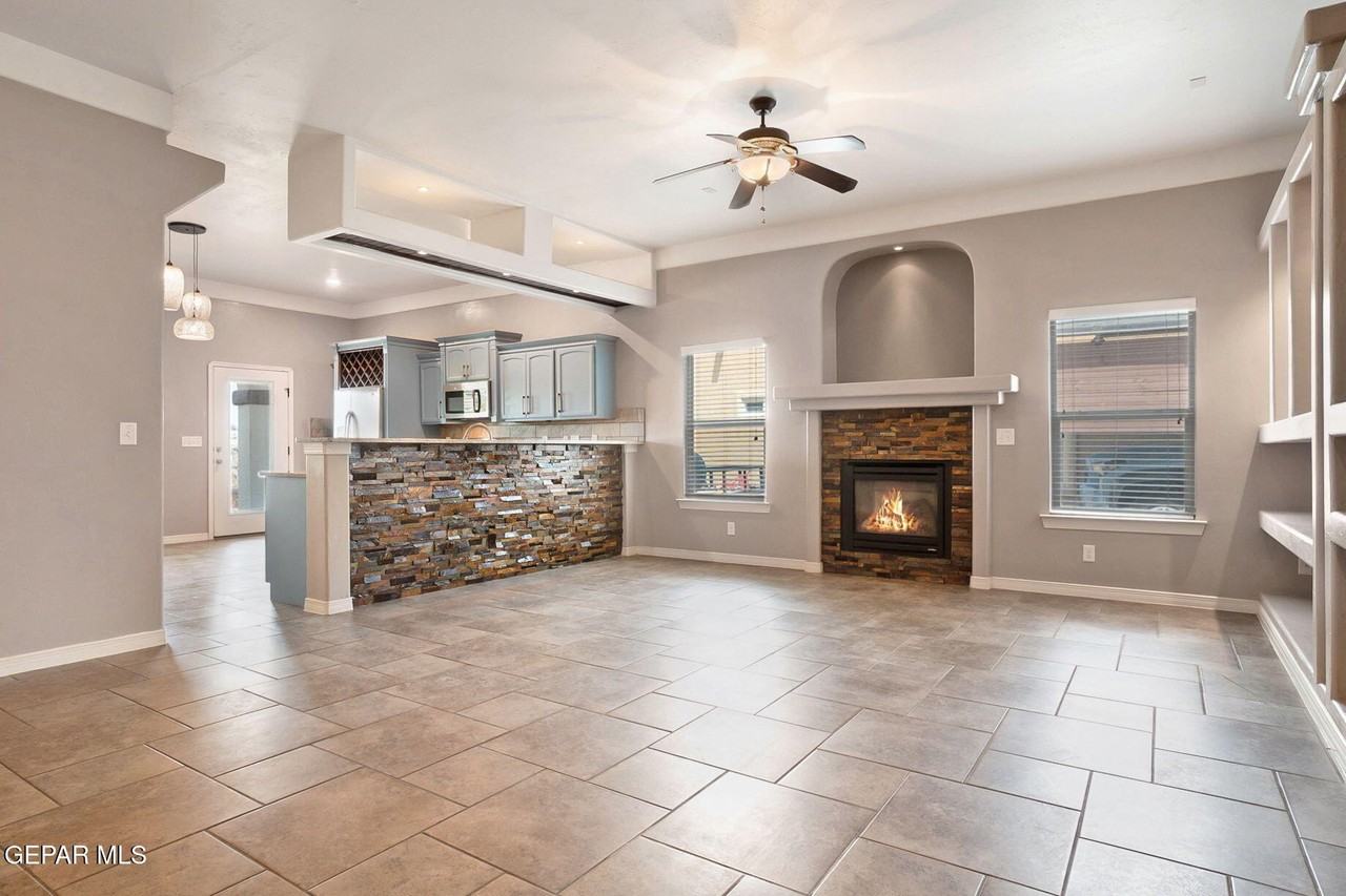 14301 High Rock Dr - Photo 3 of 22