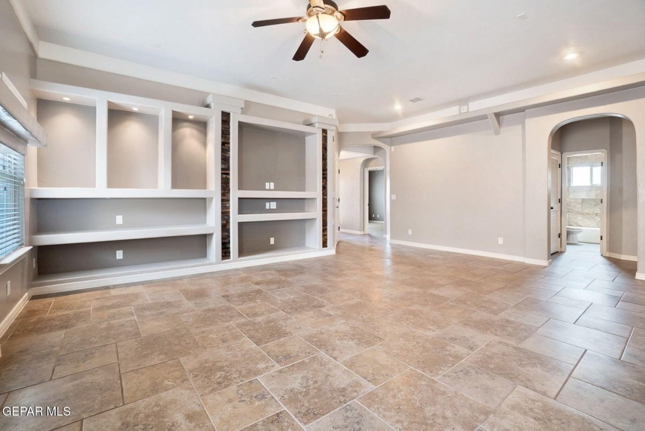14301 High Rock Dr - Photo 4 of 22