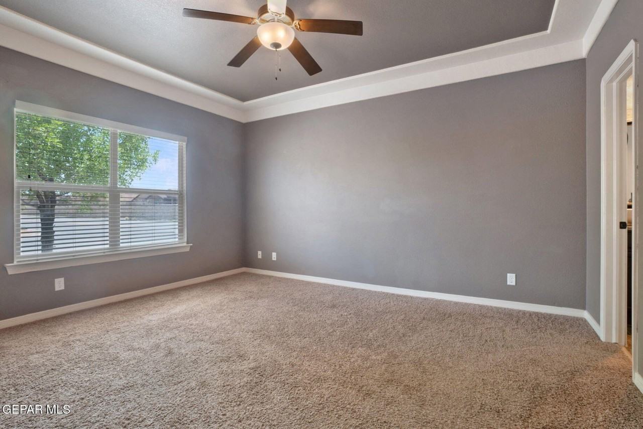 14301 High Rock Dr - Photo 7 of 22