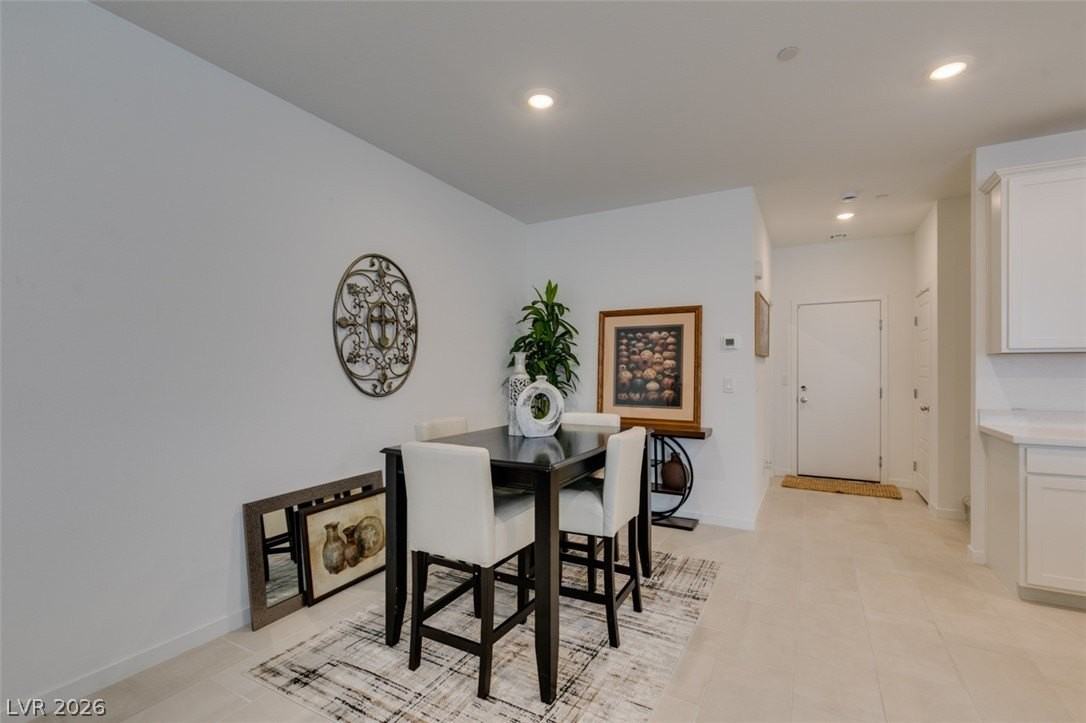 1535 Maria Crossing Ave - Photo 5 of 34