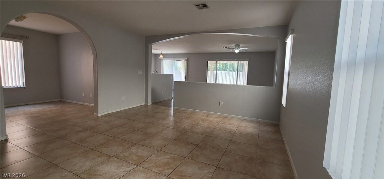 9584 Allison Ranch Ave - Photo 5 of 27