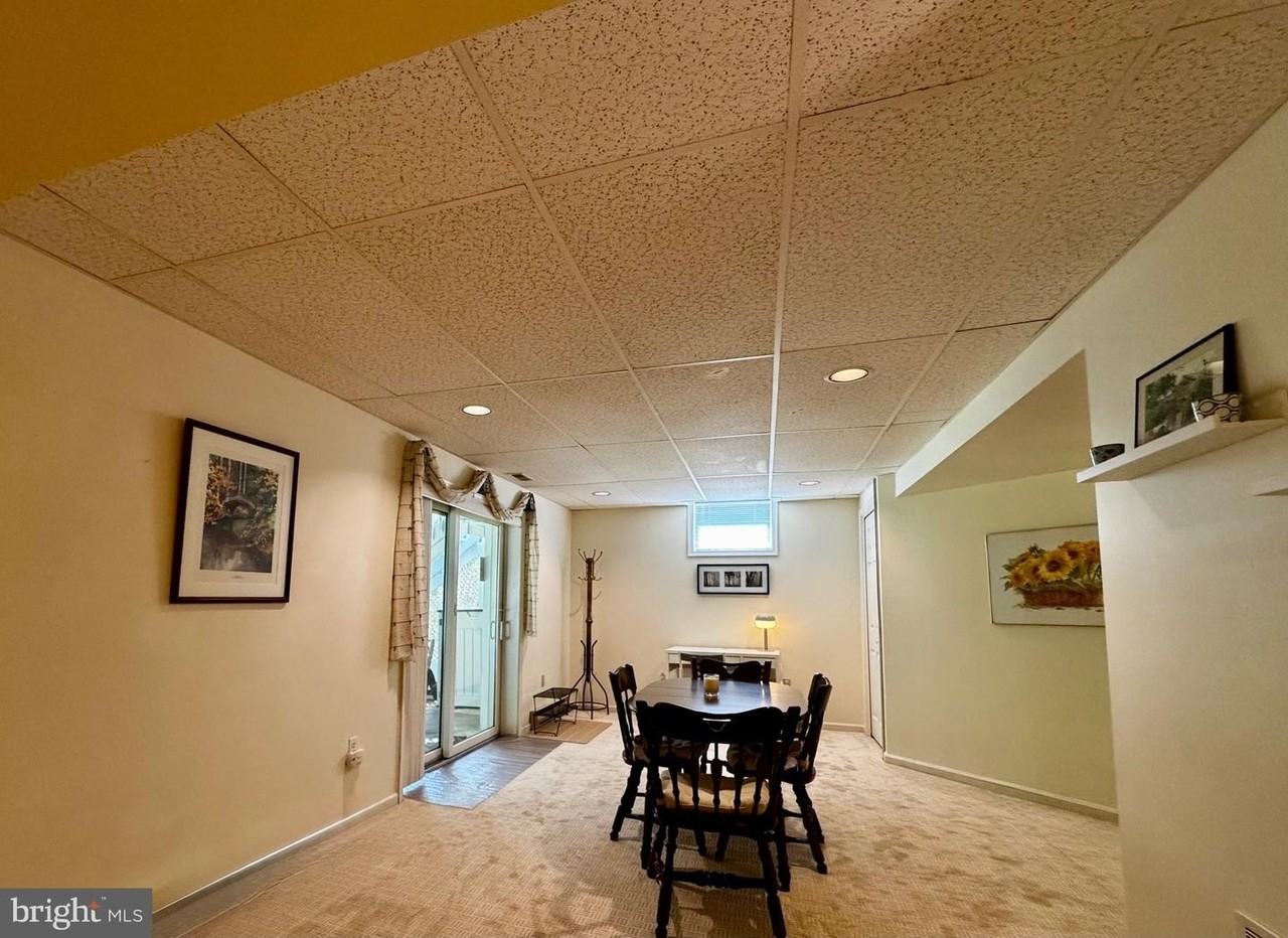 8268 Rippling Branch Rd - Photo 5 of 24