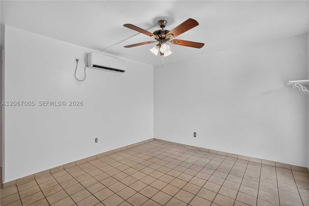 1600 S Le Jeune Rd #14 - Photo 6 of 15