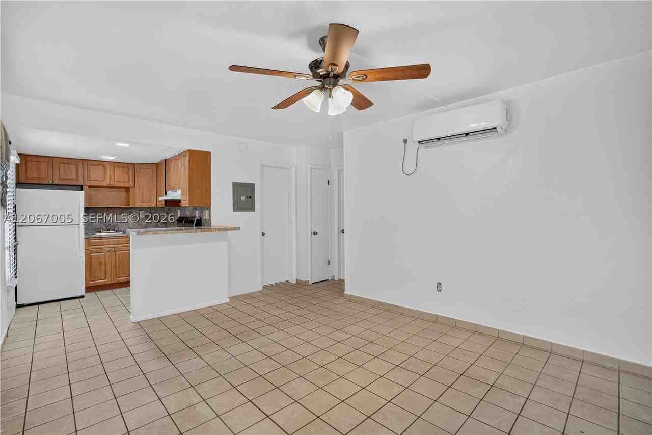 1600 S Le Jeune Rd #14 - Photo 7 of 15
