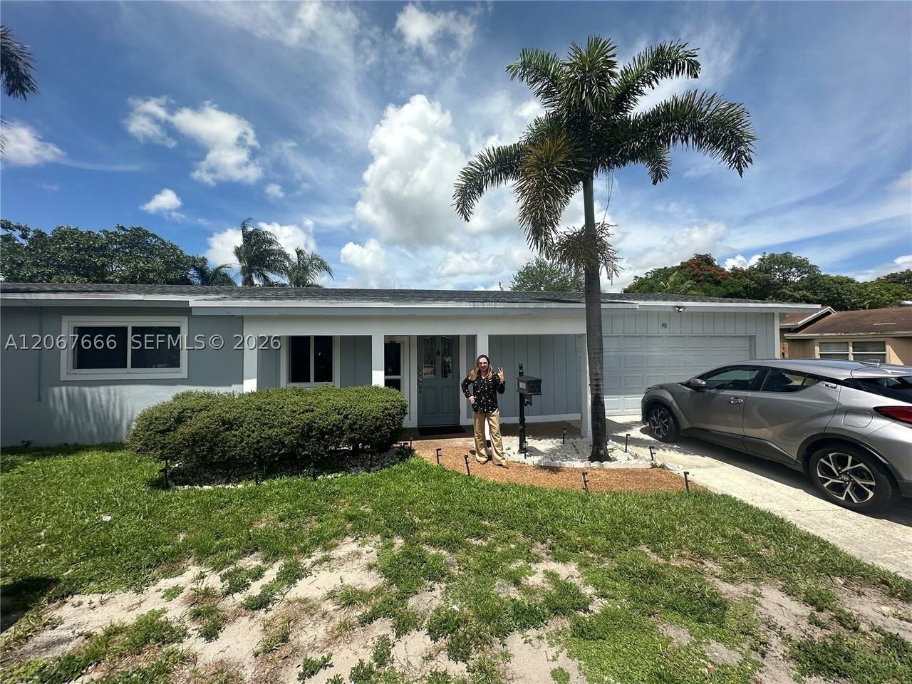 1725 Nw 9th Ave - Photo 2 of 12