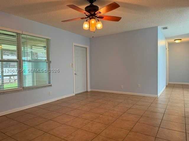 516 Sw 14th Ct #516 - Photo 2 of 19